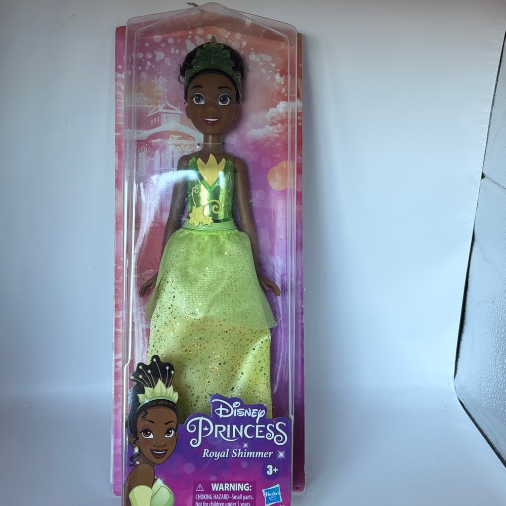 Disney Raya, Sisu, and Tiana Doll Trio Set - Picture 10 of 12